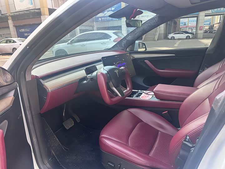 Фото 7 - Tesla Model Y