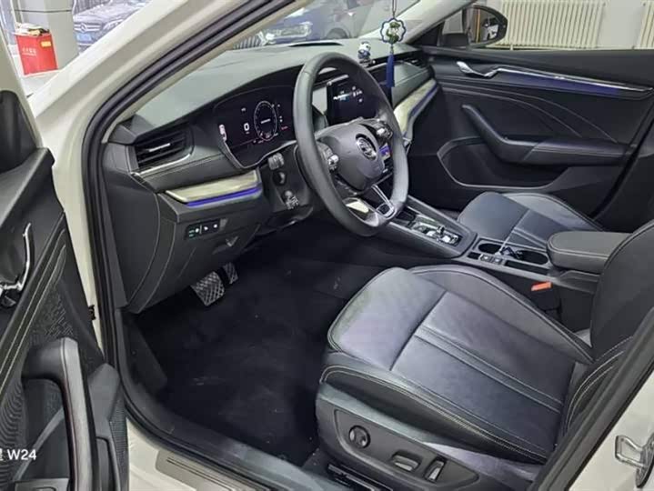 Фото 9 - Skoda Octavia Pro