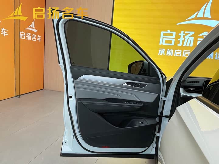 Фото 9 - Volkswagen Tavendor