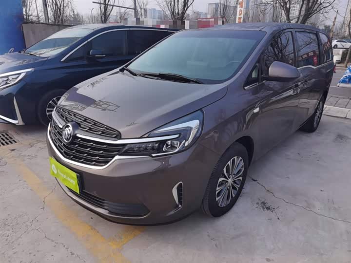 Фото 2 - Buick GL8 ES