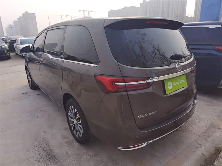 Фото 5 - Buick GL8 ES