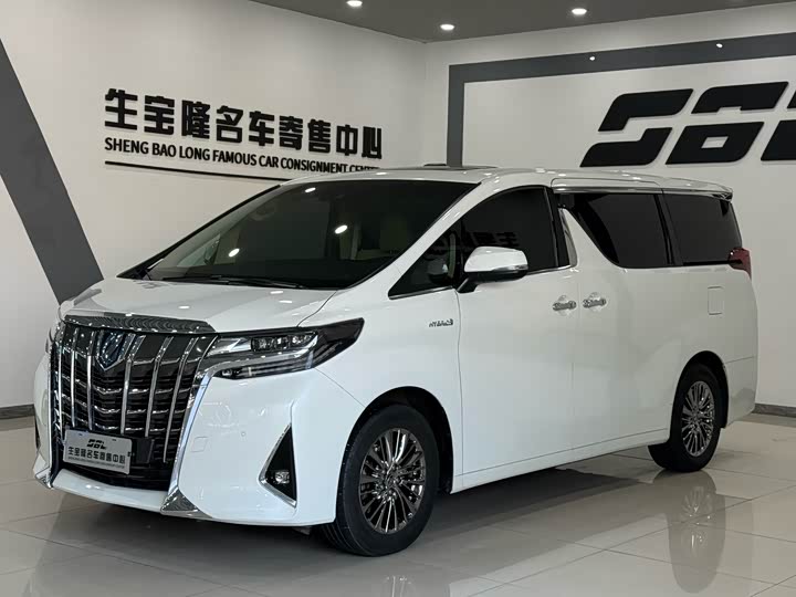 Фото 1 - Toyota Alphard