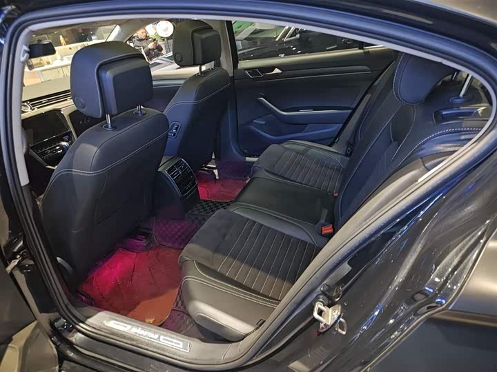 Фото 8 - Volkswagen Magotan