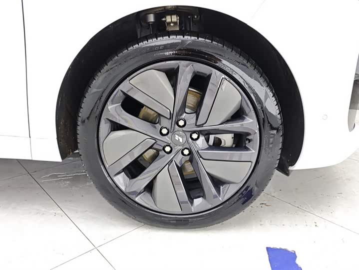 Фото 6 - LiXiang L6