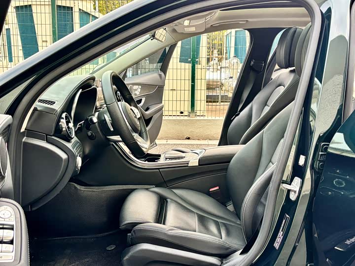 Фото 8 - Mercedes-Benz C-Class