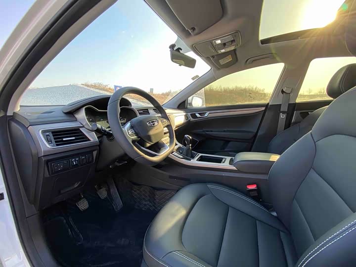 Фото 7 - Geely Emgrand GL