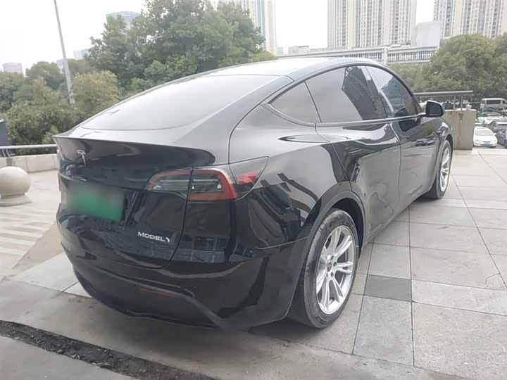 Фото 7 - Tesla Model Y