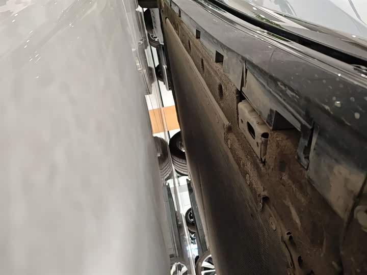 Фото 2 - BYD Han L