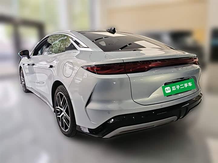 Фото 9 - BYD Han L