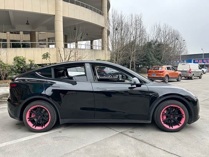 Фото 7 - Tesla Model Y