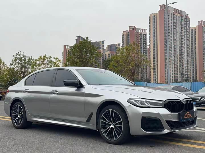 Фото 2 - BMW 5 Series