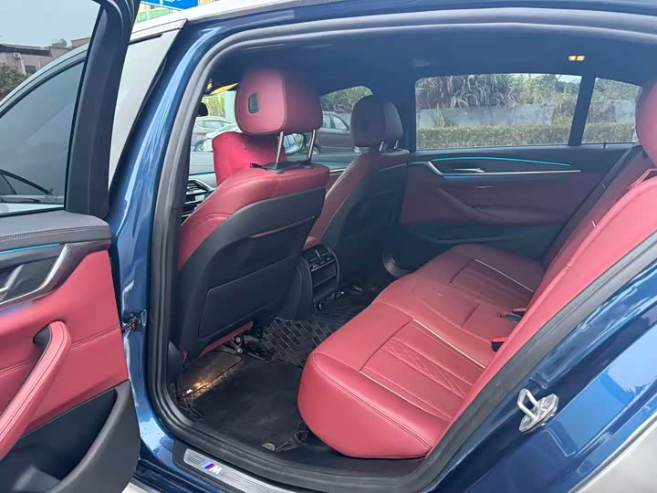 Фото 5 - BMW 5 Series