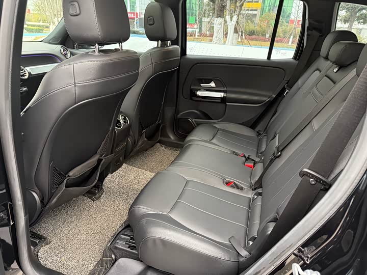 Фото 7 - Mercedes-Benz GLB-Class