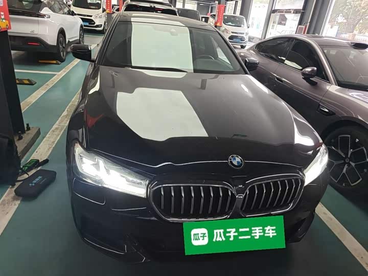 Фото 3 - BMW 5 Series