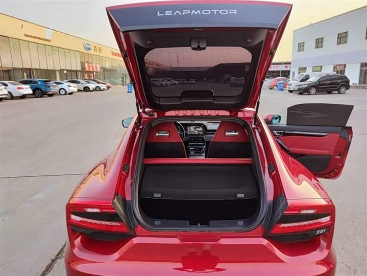 Фото 8 - Leapmotor S01