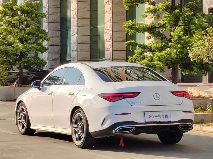 Фото 4 - Mercedes-Benz CLA-Class