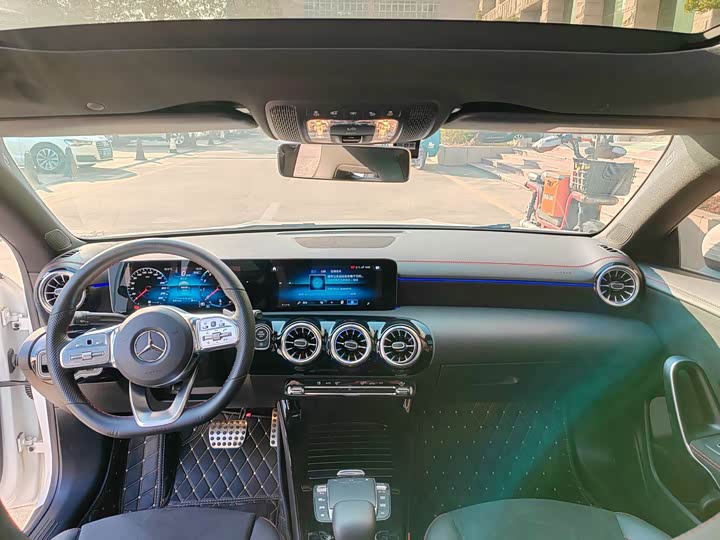 Фото 9 - Mercedes-Benz CLA-Class