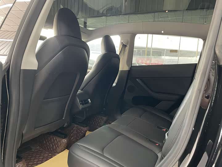 Фото 5 - Tesla Model Y