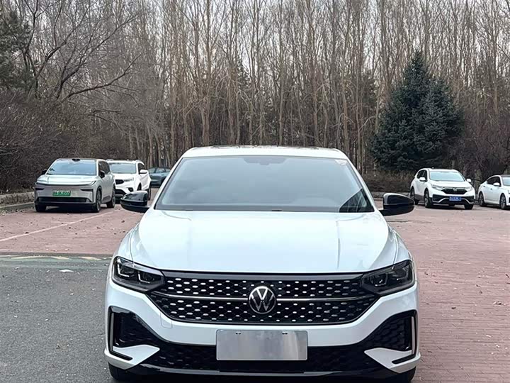 Фото 2 - Volkswagen Lavida