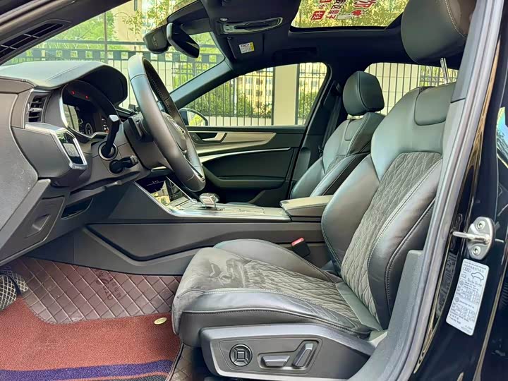 Фото 7 - Audi A6L