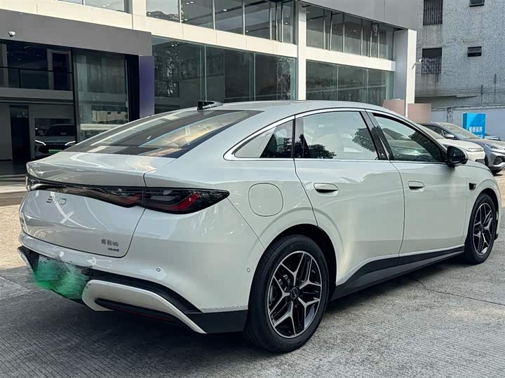 Фото 9 - BYD Seal 06 Hybrid/EV