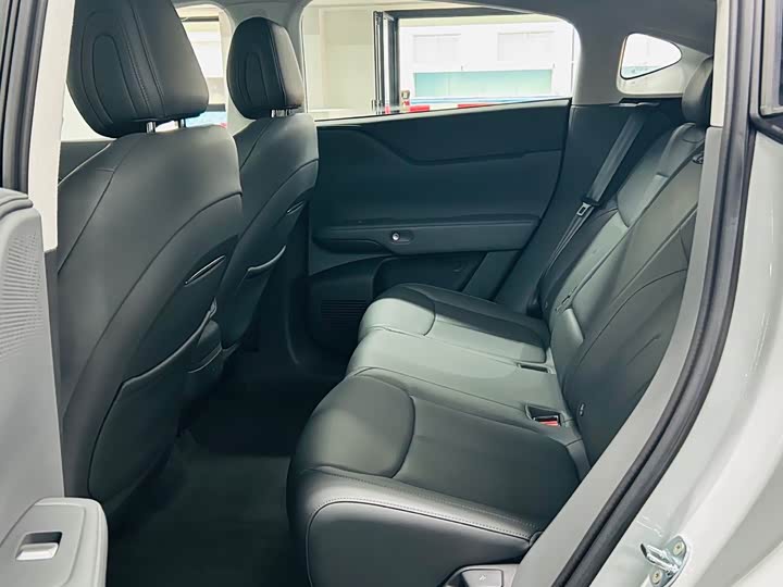 Фото 6 - XPeng G6