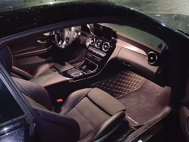 Фото 7 - Mercedes-Benz C-Class AMG