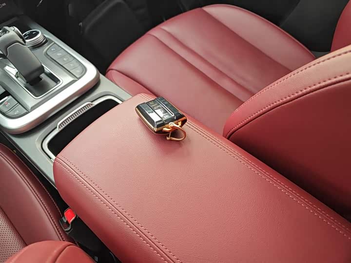 Фото 9 - Tank 300