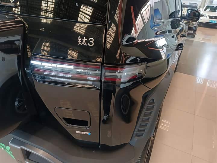 Фото 8 - BYD FangChengBao Titanium 3 (Tai 3)