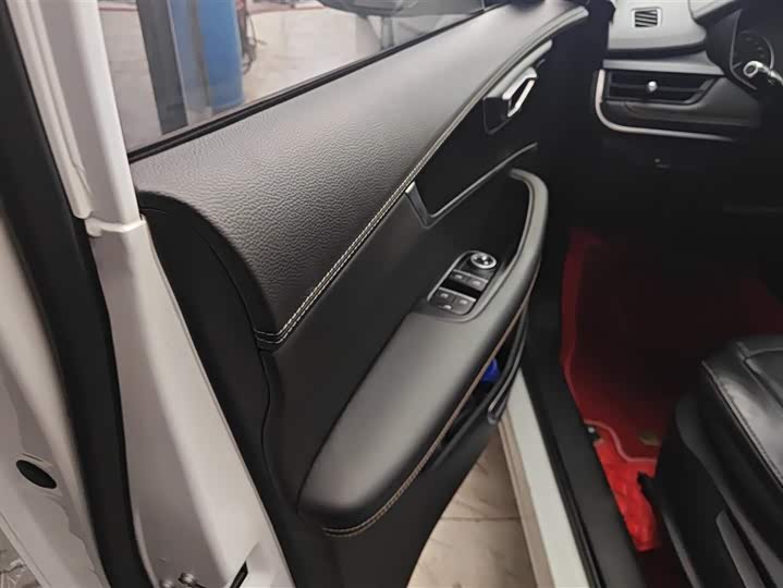 Фото 7 - Chery Tiggo 8