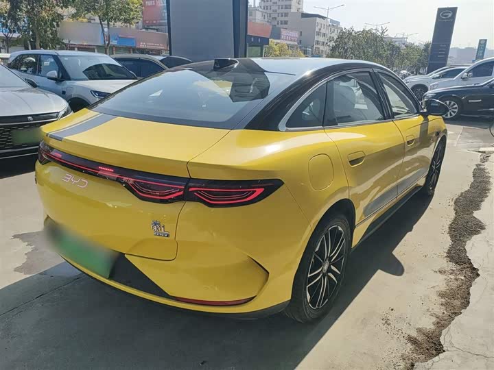 Фото 7 - BYD Qin L