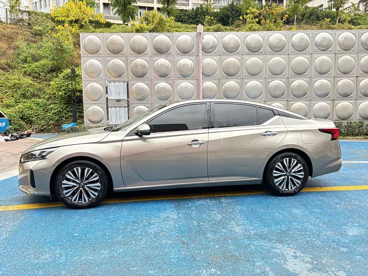 Фото 2 - Nissan Teana