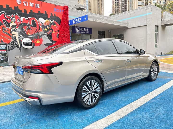 Фото 4 - Nissan Teana