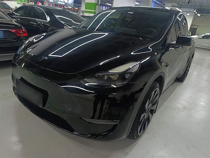 Фото 1 - Tesla Model Y