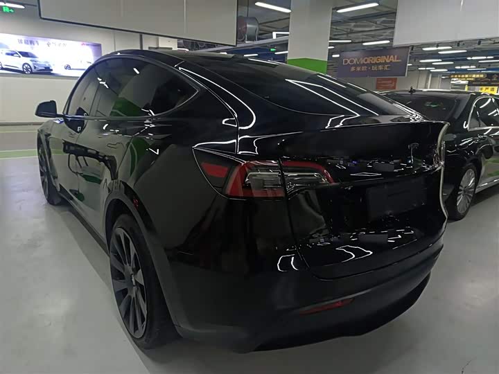 Фото 5 - Tesla Model Y