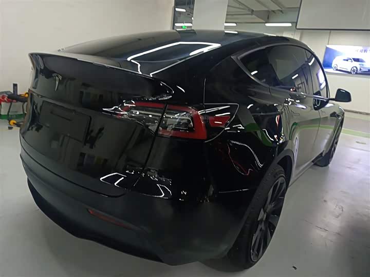 Фото 7 - Tesla Model Y
