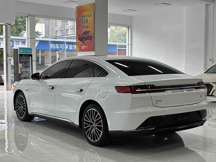 Фото 9 - BYD Han