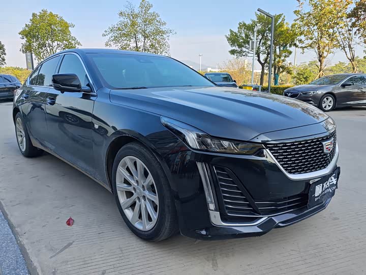 Фото 2 - Cadillac CT5