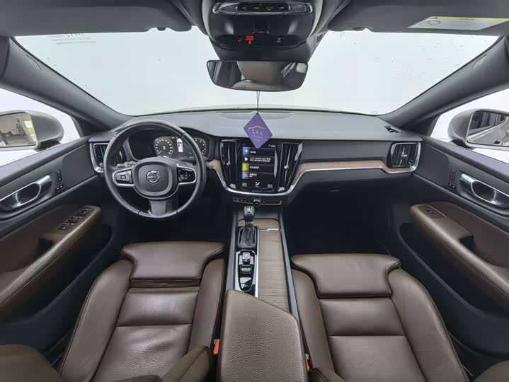 Фото 6 - Volvo S60