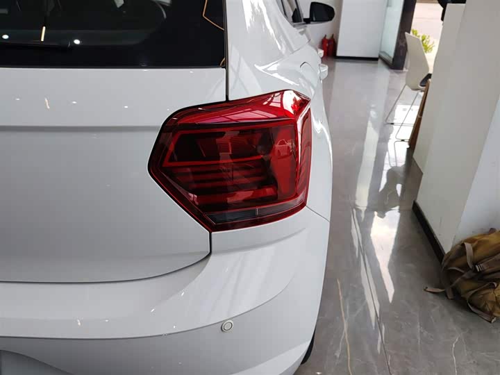 Фото 8 - Volkswagen Polo