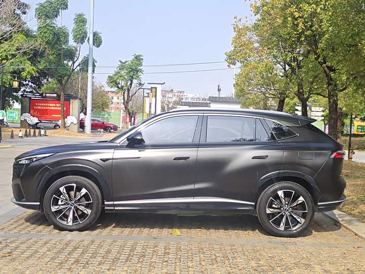 Фото 4 - Roewe RX5 Hybrid