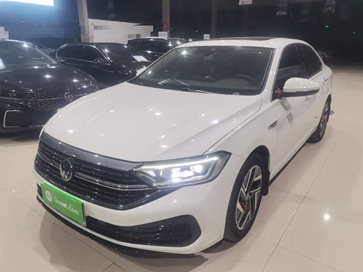 Фото 2 - Volkswagen Sagitar L