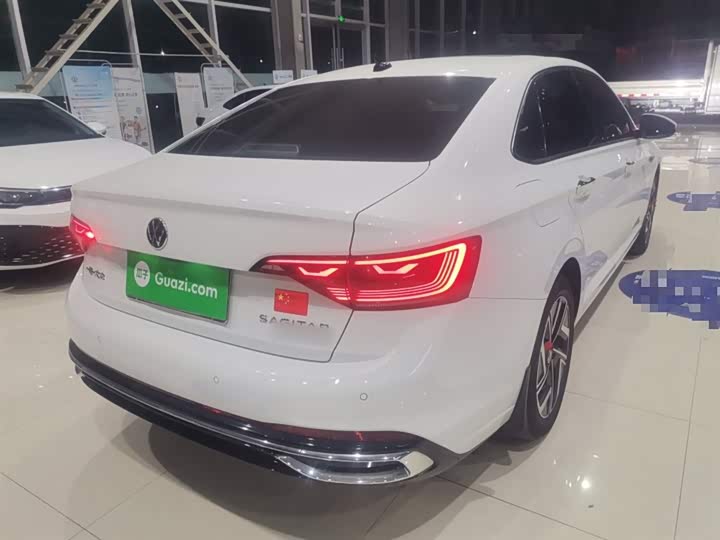 Фото 7 - Volkswagen Sagitar L