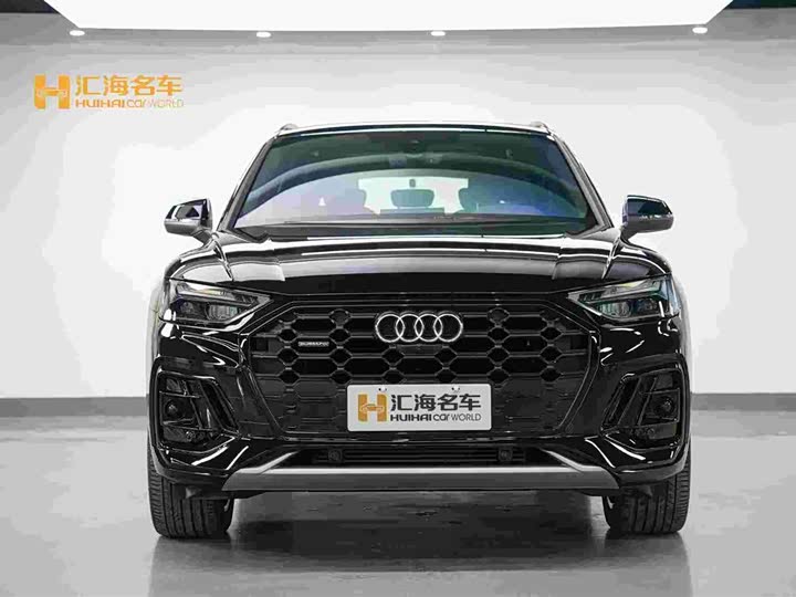 Фото 2 - Audi Q5L