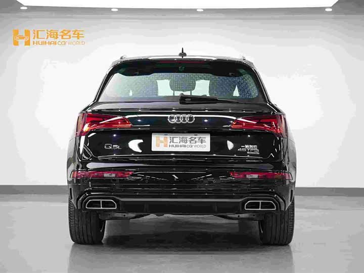 Фото 4 - Audi Q5L