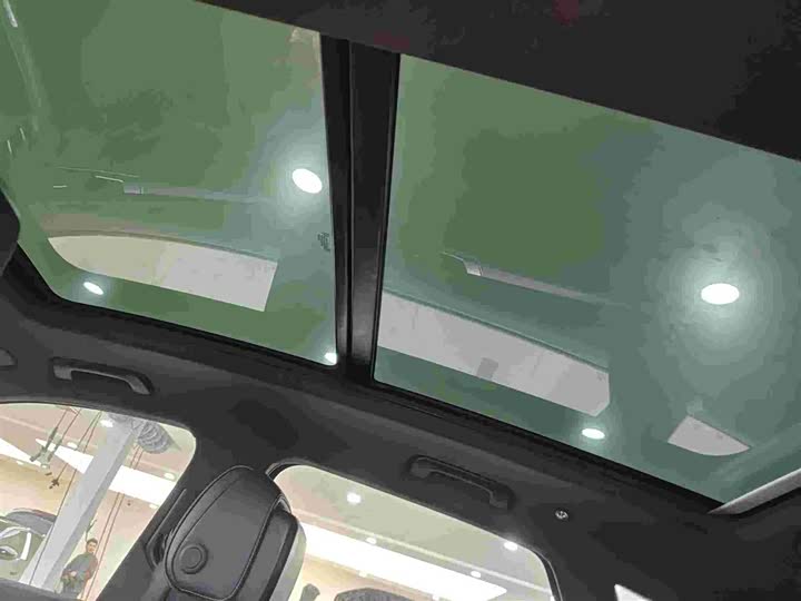 Фото 9 - Audi Q5L