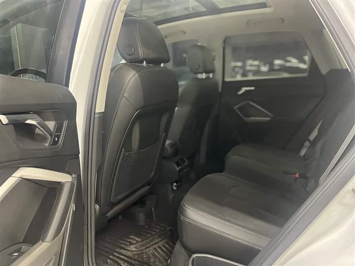 Фото 5 - Audi Q3