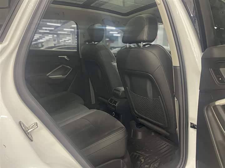 Фото 7 - Audi Q3