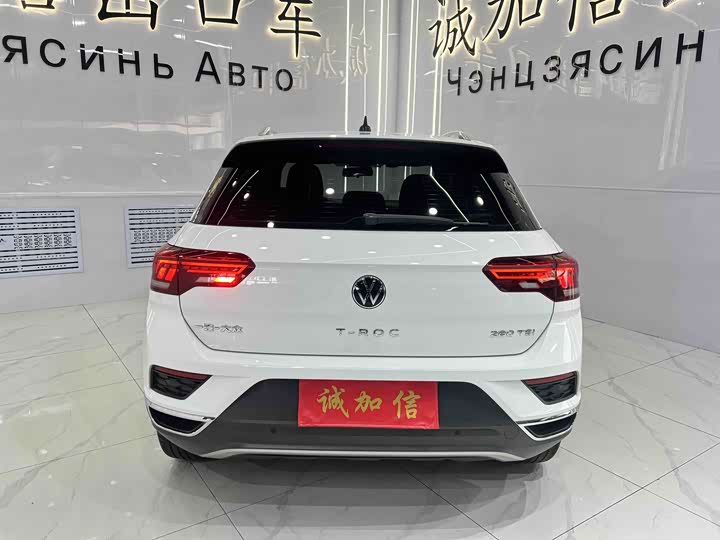 Фото 2 - Volkswagen T-Roc