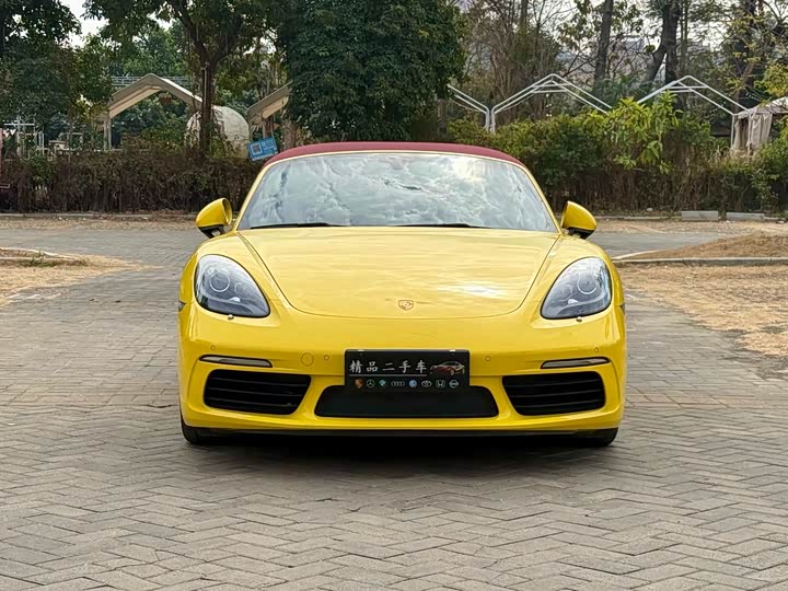 Фото 2 - Porsche 718